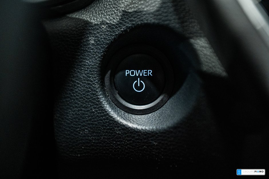 Toyota Corolla Cross Hybrid SE / AWD / HYBRIDE / APPLE CARPLAY / TOIT OUVRANT 2024-19