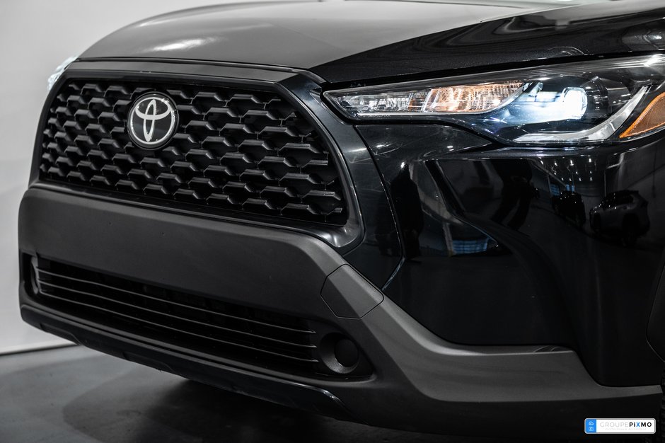 Toyota Corolla Cross LE / FWD / APPLE CARPLAY / SIÈGES CHAUFFANTS +++ 2022-4