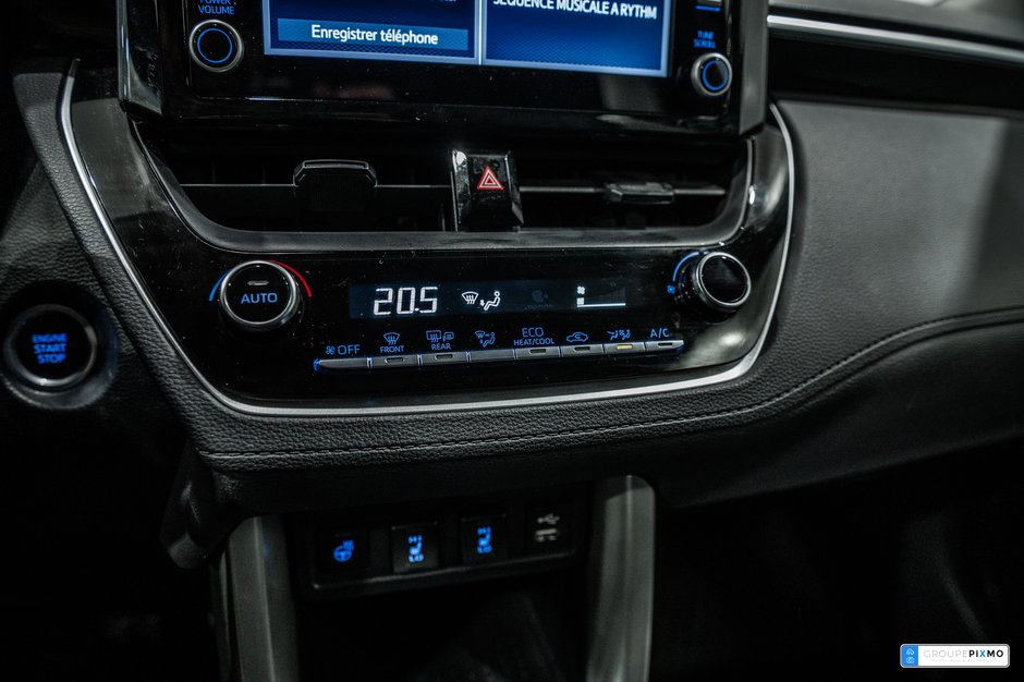 Toyota Corolla Cross LE / FWD / APPLE CARPLAY / SIÈGES CHAUFFANTS +++ 2022-21