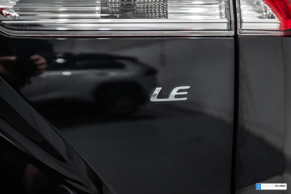 Toyota Corolla Cross LE / FWD / APPLE CARPLAY / SIÈGES CHAUFFANTS +++ 2022-10