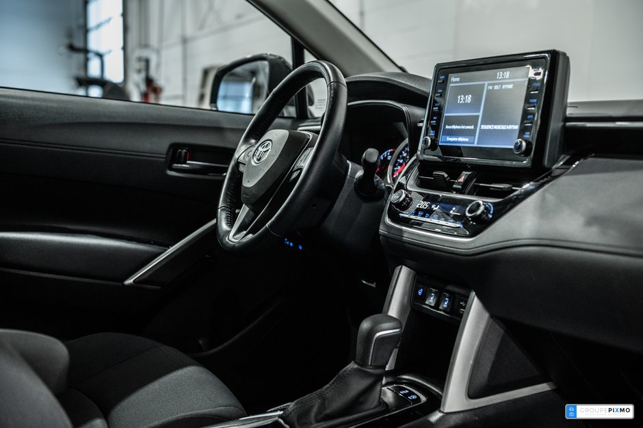 Toyota Corolla Cross LE / FWD / APPLE CARPLAY / SIÈGES CHAUFFANTS +++ 2022-29