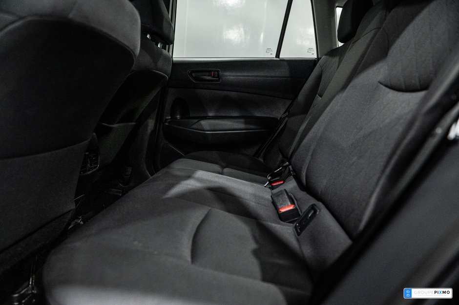 Toyota Corolla Cross LE / FWD / APPLE CARPLAY / SIÈGES CHAUFFANTS +++ 2022-25