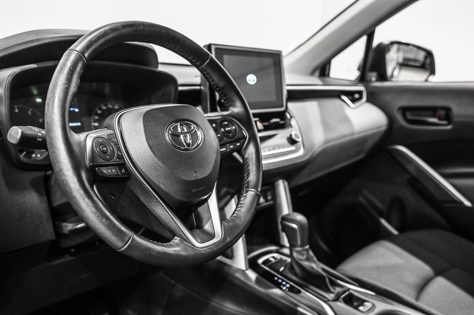 2023 Toyota Corolla Cross LE+FWD+SIÈGES CHAUFFANTS+CAMÉRA+++-10