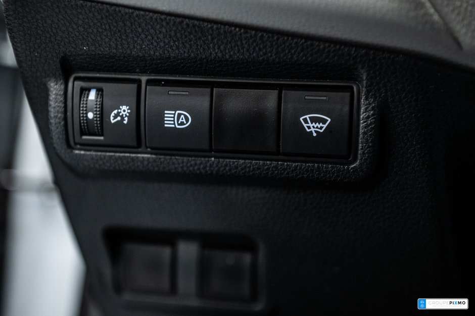 Toyota Corolla Cross L / AWD / APPLE CARPLAY / CAMÉRA DE RECUL++ 2023-15