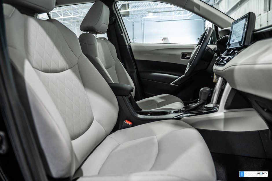 2023 Toyota Corolla Cross L / FWD / APPLE CARPLAY / CAMÉRA DE RECUL+++-29