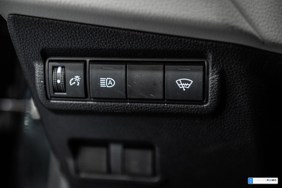 2023 Toyota Corolla Cross L / FWD / APPLE CARPLAY / CAMÉRA DE RECUL+++-14