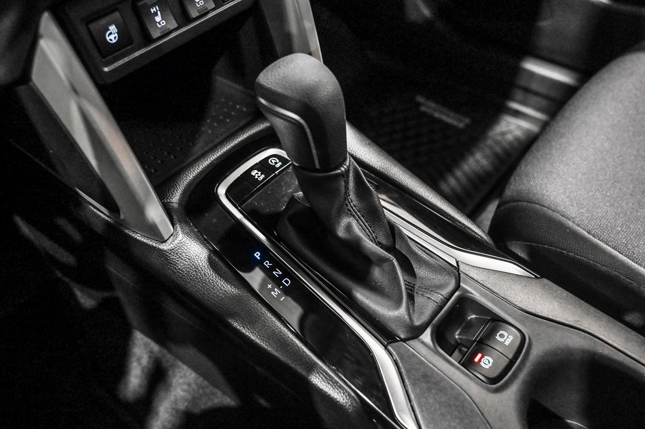 2025 Toyota Corolla Cross LE / AWD / CAMÉRA DE RECUL / SIÈGES CHAUFFANTS +++-14