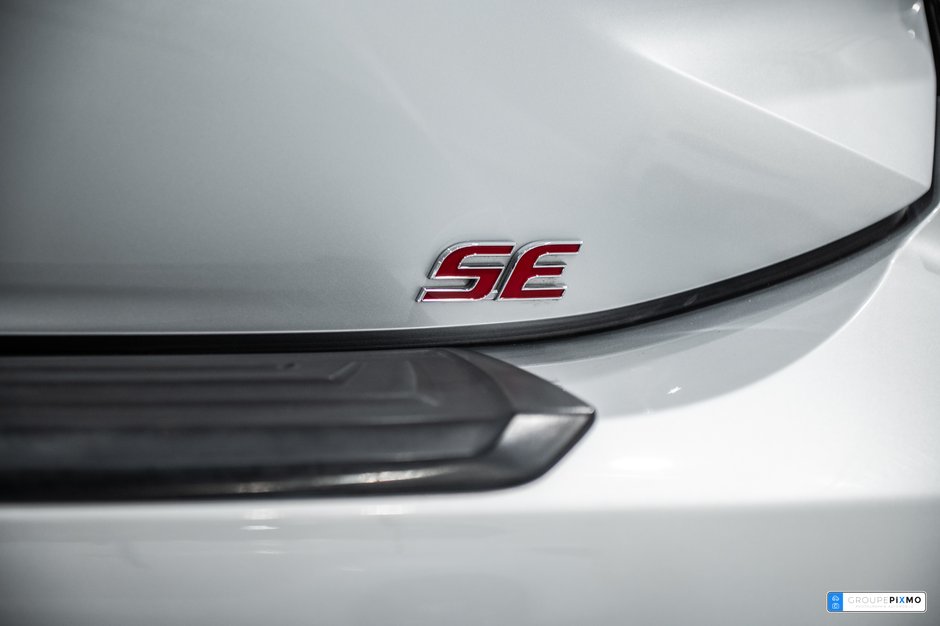 Toyota Corolla Hatchback SE / HATCHBACK / APPLE CARPLAY / CAMÉRA DE RECUL++ 2023-10