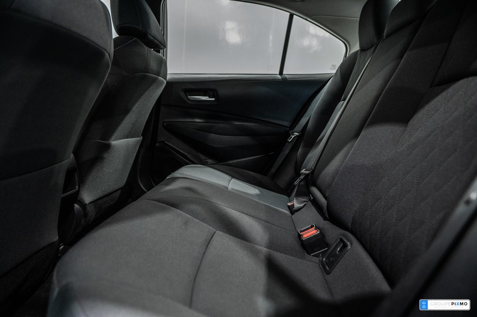 Toyota Corolla LE / AMÉLOIRÉ / TOIT OUVRANT / APPLE CARPLAY++ 2020-26