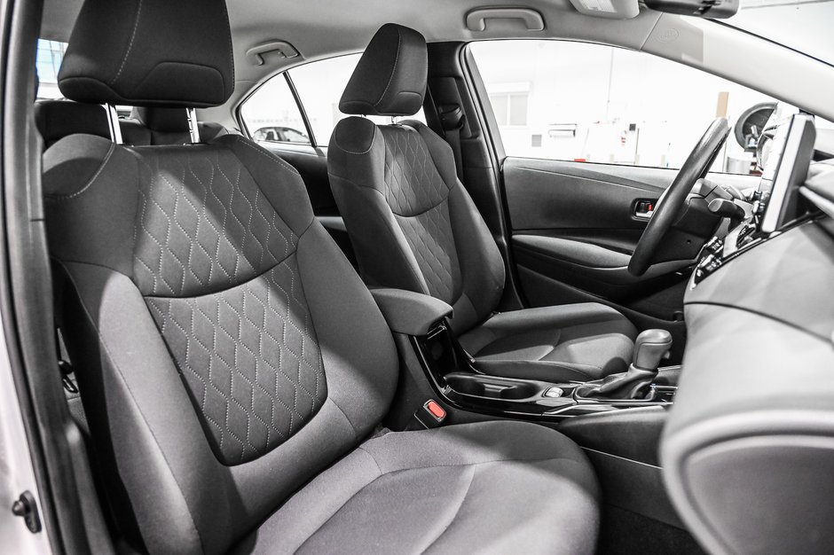 Toyota Corolla LE / SIÈGES CHAUFFANTS / APPLE CARPLAY / +++ 2021-21