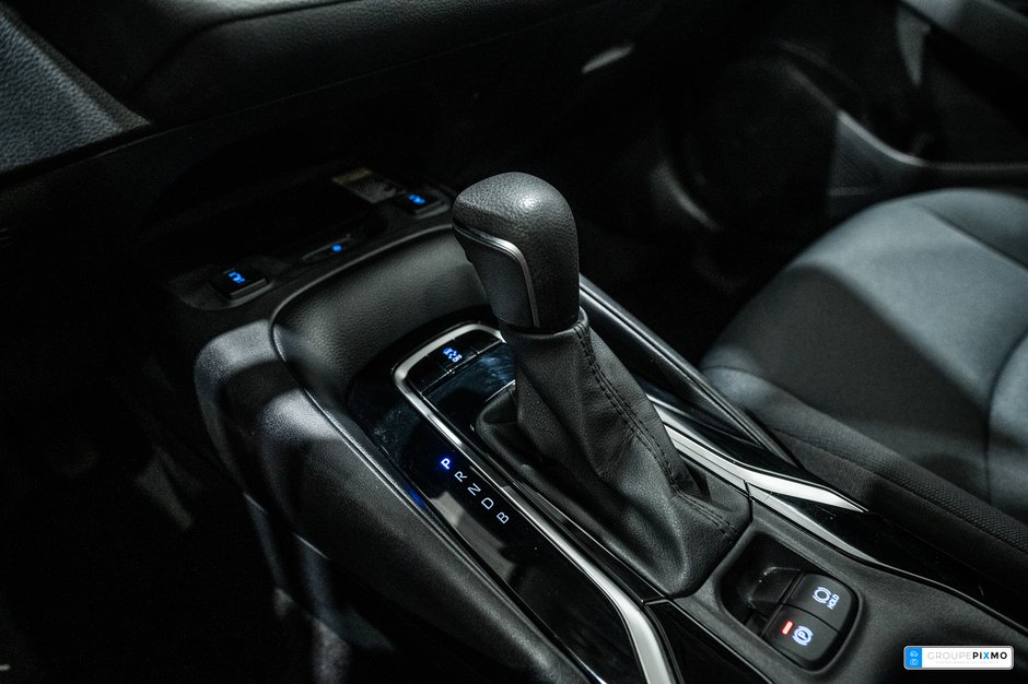 2022 Toyota Corolla LE / AMÉLOIRÉ / TOIT OUVRANT / APPLE CARPLAY++-22