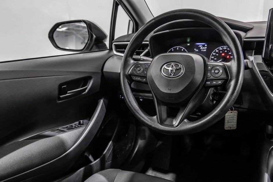 2023 Toyota Corolla LE/SIEGES CHAUFFANTS/APPLE CARPLAY/CAMERA DE RECUL-28