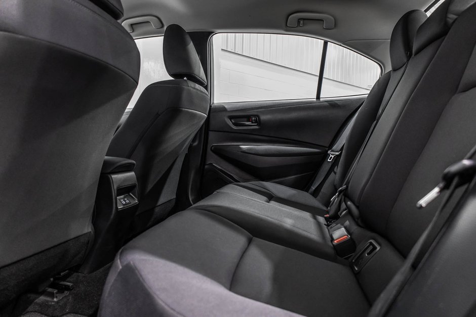 2023 Toyota Corolla LE/SIEGES CHAUFFANTS/APPLE CARPLAY/CAMERA DE RECUL-26
