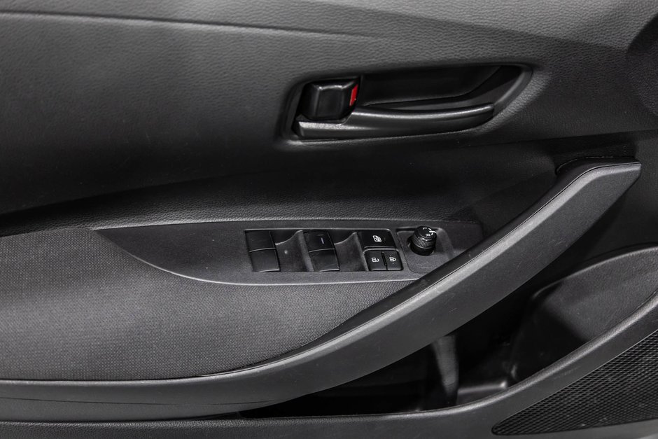2023 Toyota Corolla LE/SIEGES CHAUFFANTS/APPLE CARPLAY/CAMERA DE RECUL-12