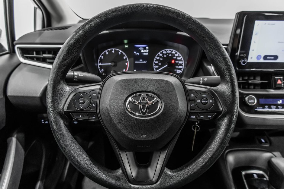 2023 Toyota Corolla LE/SIEGES CHAUFFANTS/APPLE CARPLAY/CAMERA DE RECUL-15