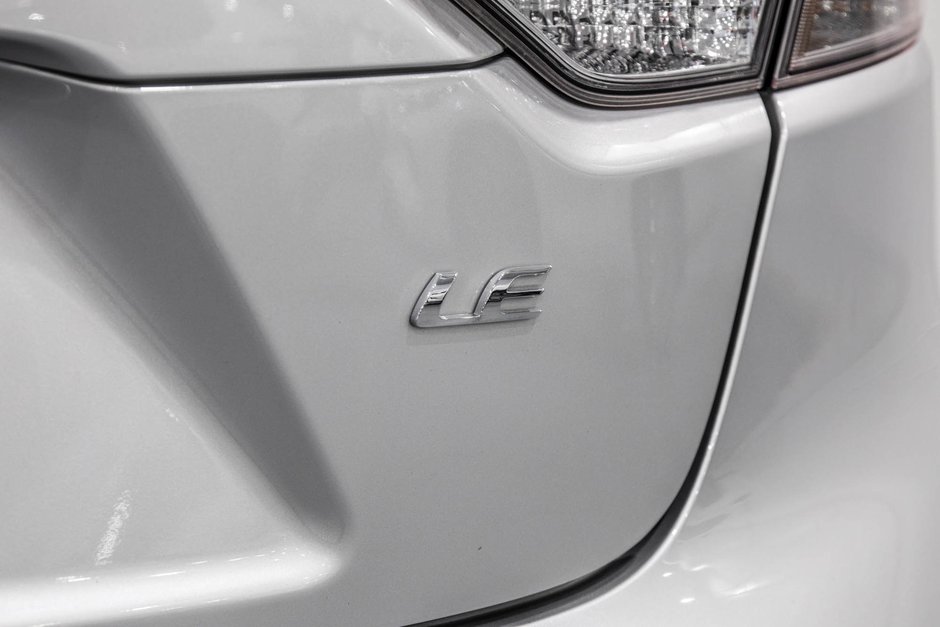 2023 Toyota Corolla LE/SIEGES CHAUFFANTS/APPLE CARPLAY/CAMERA DE RECUL-10