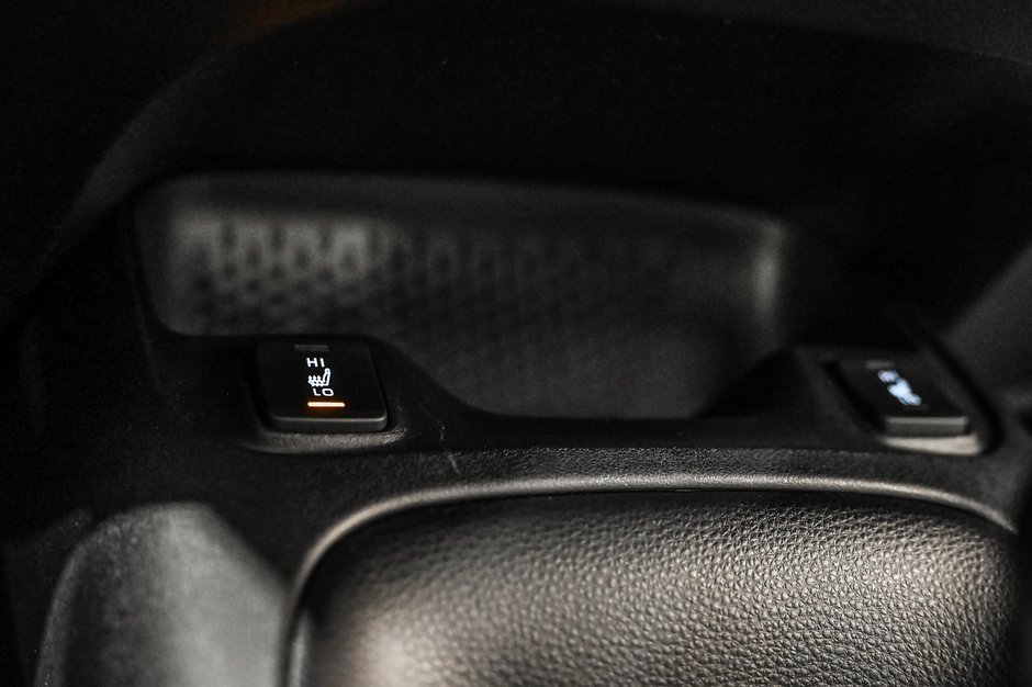 Toyota Corolla LE / APPLE CARPLAY / CAMÉRA DE RECUL / UN PROPRIO 2023-13