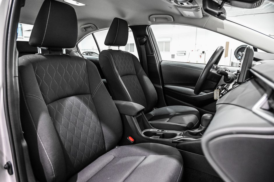 Toyota Corolla LE / APPLE CARPLAY / CAMÉRA DE RECUL / UN PROPRIO 2023-22