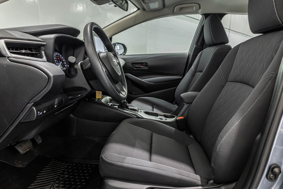 2023 Toyota Corolla LE / APPLE CARPLAY / SIÈGES CHAUFFANTS / CAMÉRA ++-13