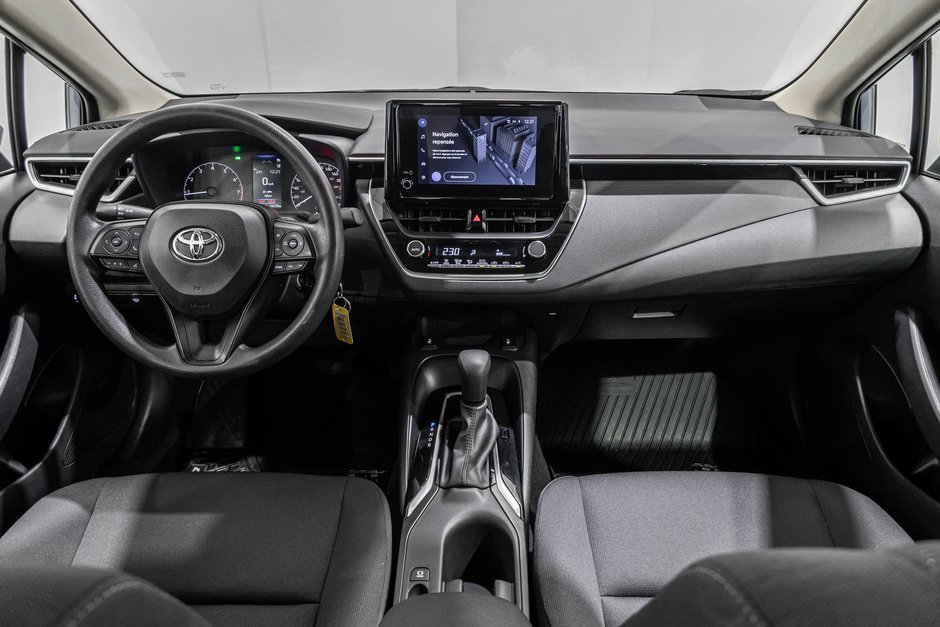 2023 Toyota Corolla LE / APPLE CARPLAY / SIÈGES CHAUFFANTS / CAMÉRA ++-25