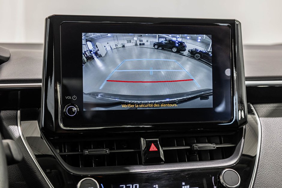 2023 Toyota Corolla LE / APPLE CARPLAY / SIÈGES CHAUFFANTS / CAMÉRA ++-23