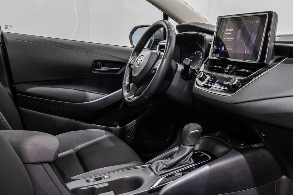 Toyota Corolla LE / AMÉLIORÉ / TOIT OUVRANT / APPLE CARPLAY +++ 2024-32
