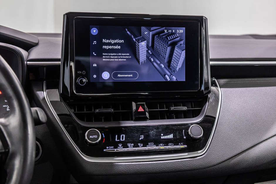 Toyota Corolla LE / AMÉLIORÉ / TOIT OUVRANT / APPLE CARPLAY +++ 2024-21