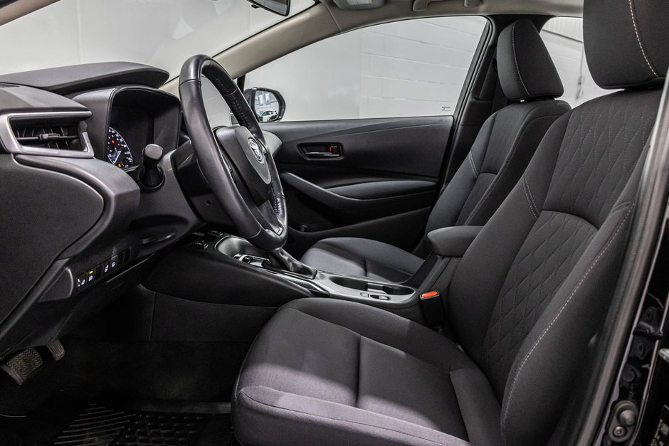 Toyota Corolla LE / AMÉLIORÉ / TOIT OUVRANT / APPLE CARPLAY +++ 2024-13