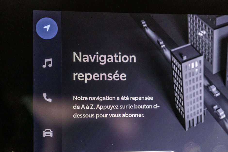 Toyota Corolla LE / AMÉLIORÉ / TOIT OUVRANT / APPLE CARPLAY +++ 2024-26