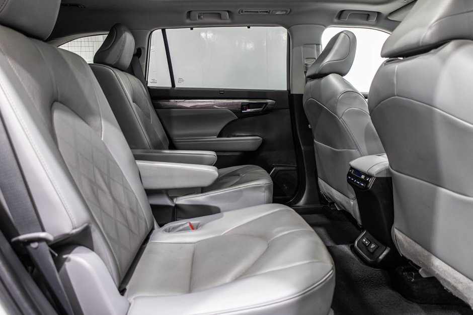 2023 Toyota Highlander Hybrid PLATINUM / HYBRIDE / AWD / TOIT PANO / CUIR / JBL-29
