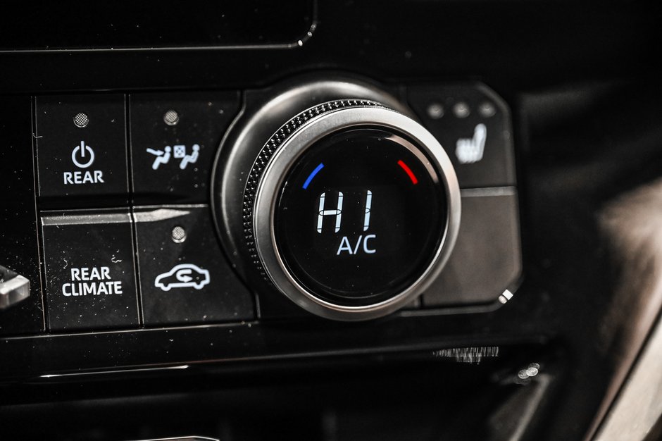 2025 Toyota Highlander Hybrid LE/AWD/HYBRIDE/APPLE CARPLAY/CAMÉRA DE RECUL++-25