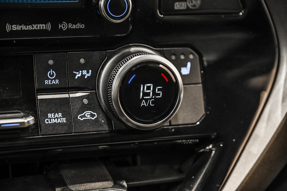 2022 Toyota Highlander 2022+XLE+TOIT+CUIR+MAGS+CARPLAY+++-24