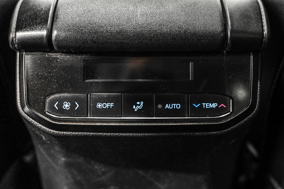 2022 Toyota Highlander 2022+XLE+TOIT+CUIR+MAGS+CARPLAY+++-28