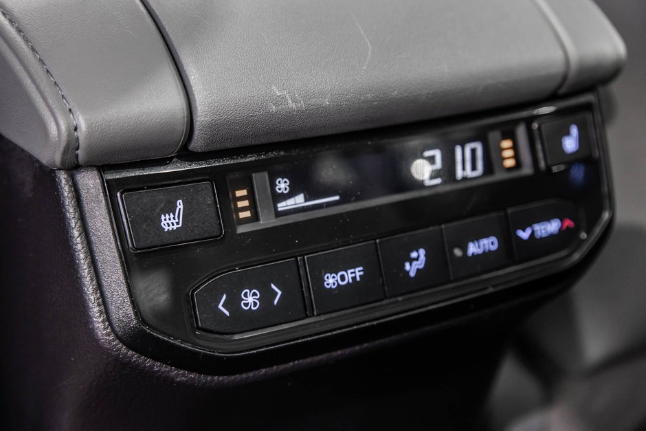 2022 Toyota Highlander PLATINUM / CUIR / TOIT PANO / MAGS+++-36