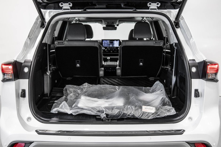 2022 Toyota Highlander PLATINUM / CUIR / TOIT PANO / MAGS+++-12