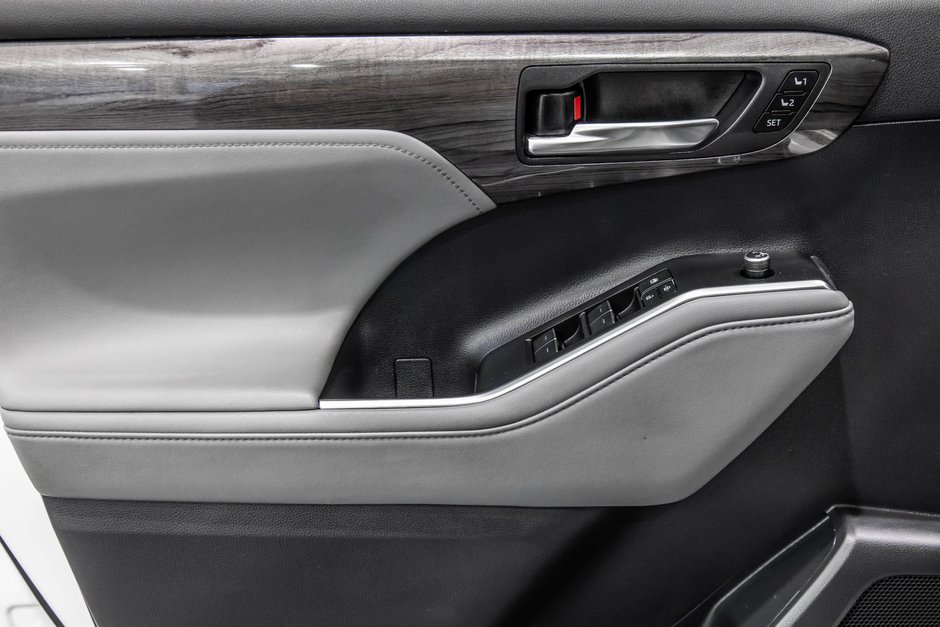 2022 Toyota Highlander PLATINUM / CUIR / TOIT PANO / MAGS+++-14