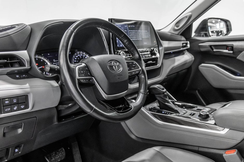 2022 Toyota Highlander PLATINUM / CUIR / TOIT PANO / MAGS+++-17
