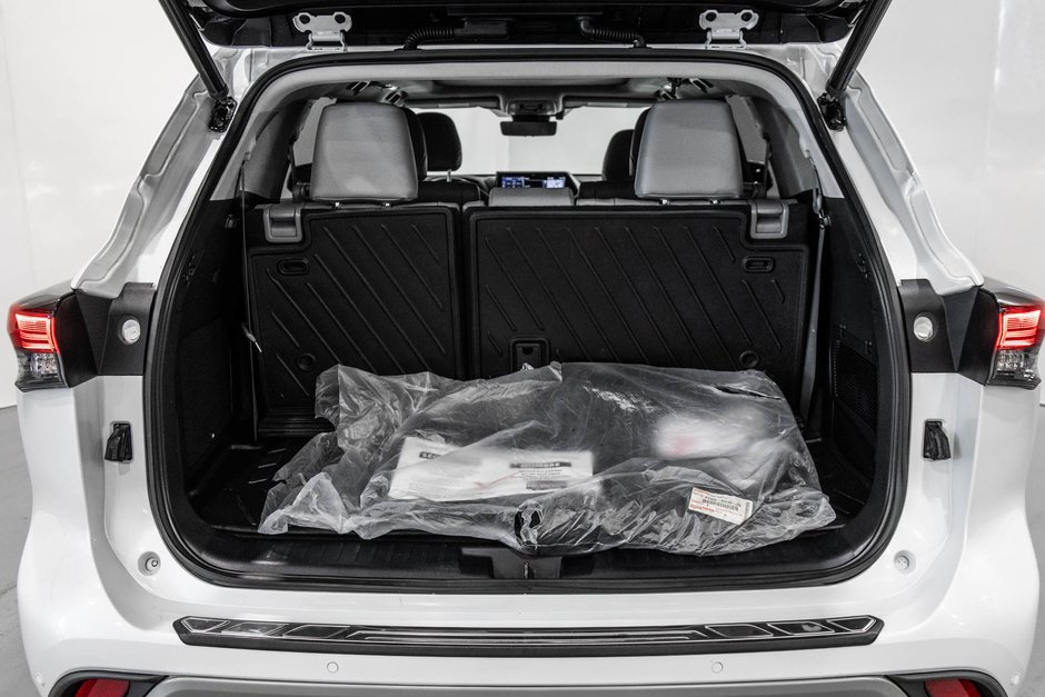 2022 Toyota Highlander PLATINUM / CUIR / TOIT PANO / MAGS+++-11