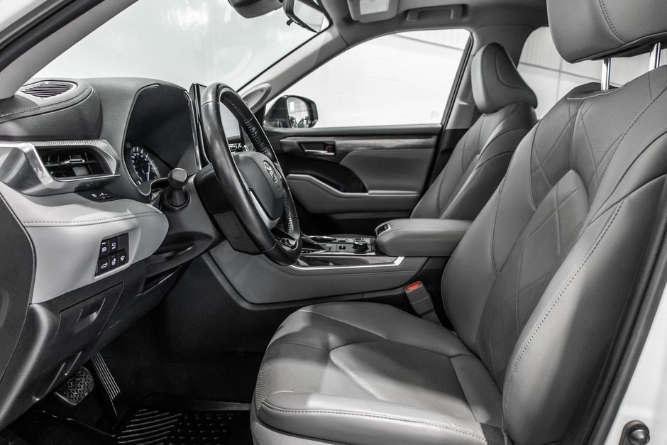 2022 Toyota Highlander PLATINUM / CUIR / TOIT PANO / MAGS+++-16