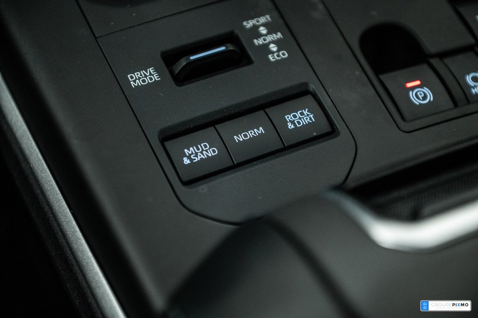 Toyota Highlander XLE / AWD / CUIR / APPLE CARPLAY / TOIT OUVRANT+++ 2024-29