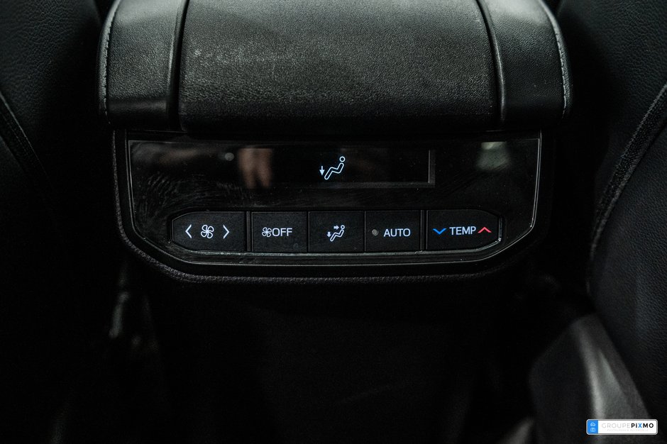 Toyota Highlander XLE / AWD / CUIR / APPLE CARPLAY / TOIT OUVRANT+++ 2024-32