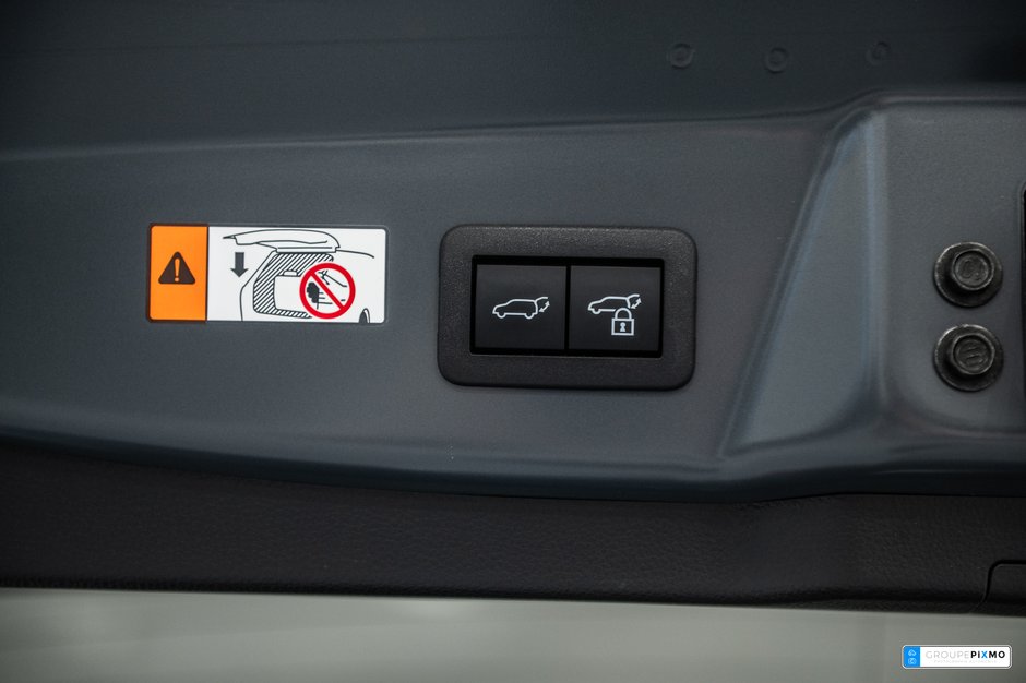 2025 Toyota Prius Plug-In Hybrid XSE / PLUG IN / PREMIUM / CUIR+++-12