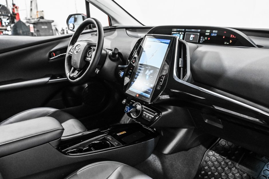 Toyota Prius Prime AMÉLOIRÉ / TECH / CUIR / /JBL / APPLE CARPLAY +++ 2021-26