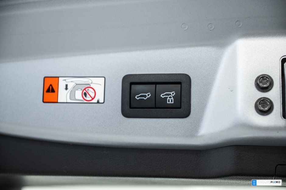 Toyota Prius Prime XSE / PREMIUM / JBL / CUIR / APPLE CARPLAY / +++ 2023-13