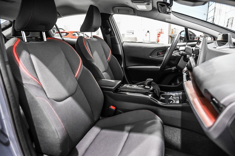 2024 Toyota Prius Prime SE/PLUG-IN/APPLE CARPLAY/CAMERA DE RECUL++-24