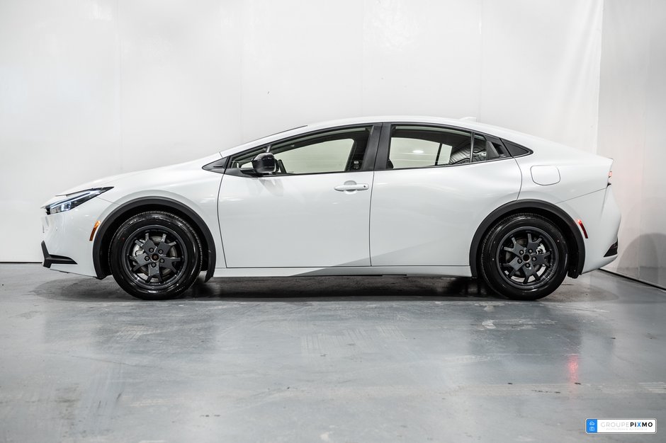 Toyota Prius Prime SE / APPLE CARPLAY / SIÈGES CHAUFFANTS / CAMÉRA ++ 2024-6