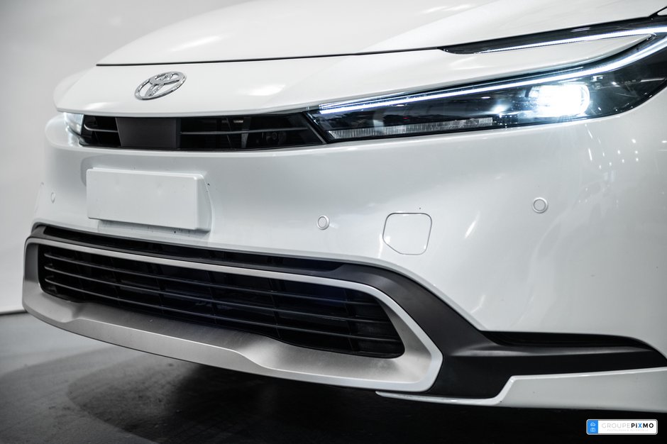 Toyota Prius Prime SE / APPLE CARPLAY / SIÈGES CHAUFFANTS / CAMÉRA ++ 2024-3