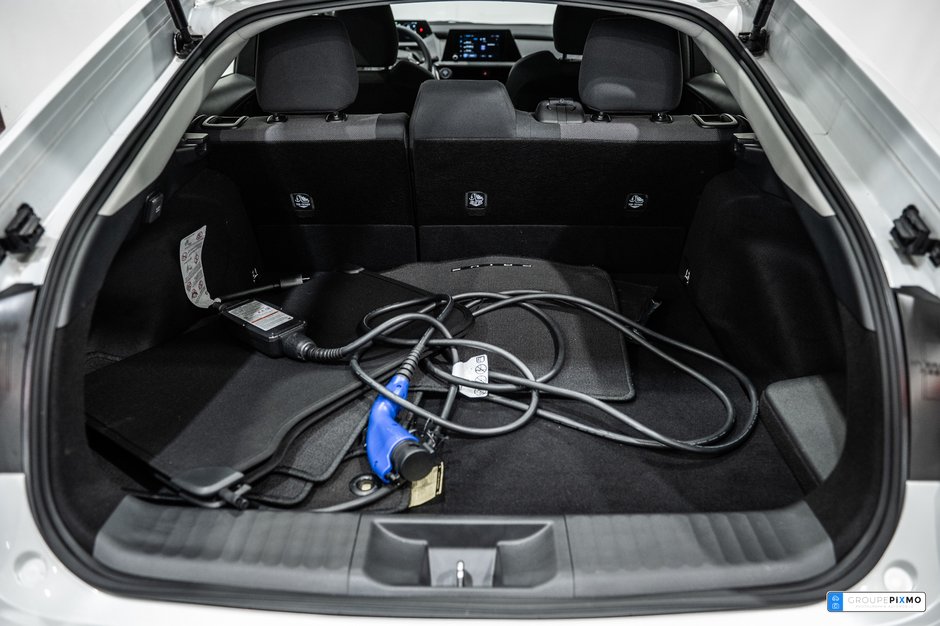 Toyota Prius Prime SE / APPLE CARPLAY / SIÈGES CHAUFFANTS / CAMÉRA ++ 2024-11