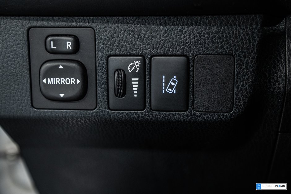 2017 Toyota RAV4 Hybrid LE / HYBRIDE / AWD / CAMÉRA DE RECUL +++-16