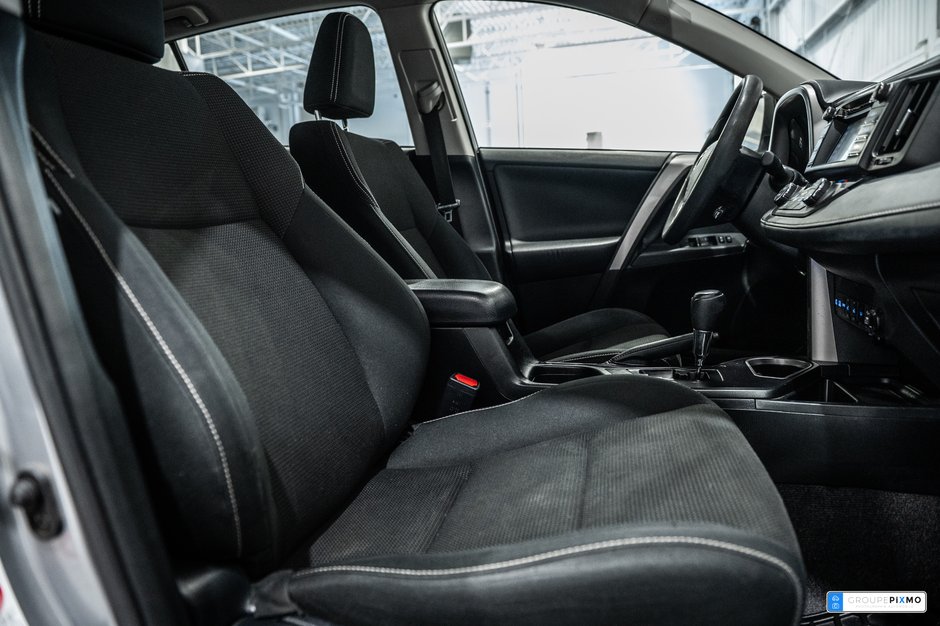 2017 Toyota RAV4 Hybrid LE / HYBRIDE / AWD / CAMÉRA DE RECUL +++-31